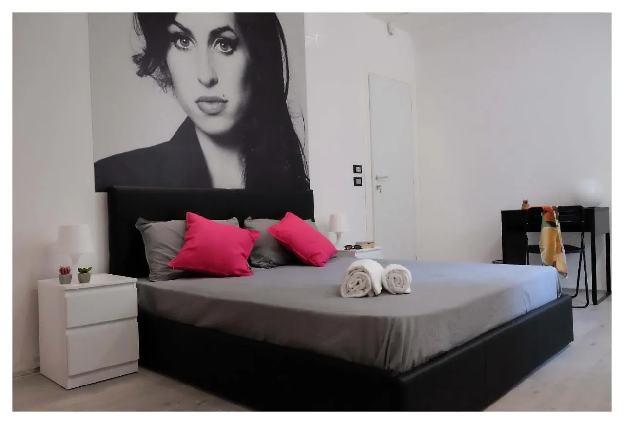 ** Frühstückspension B&B Elmi CTA Italien